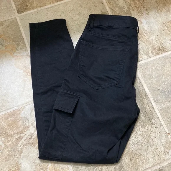 Tommy Hilfiger Women’s Black Skinny Cargo Pants Size 4 - Picture 2 of 5